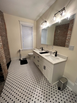 6155-bathroom2-sinks