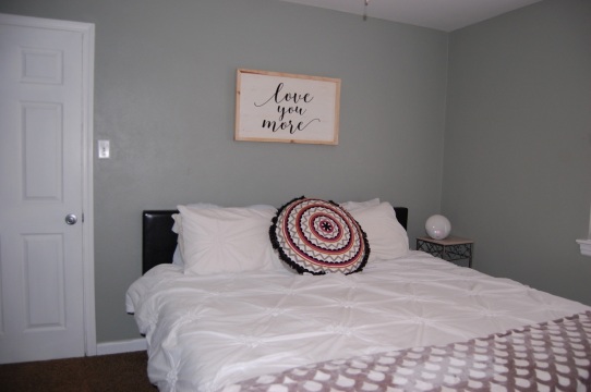 edh-bedroom